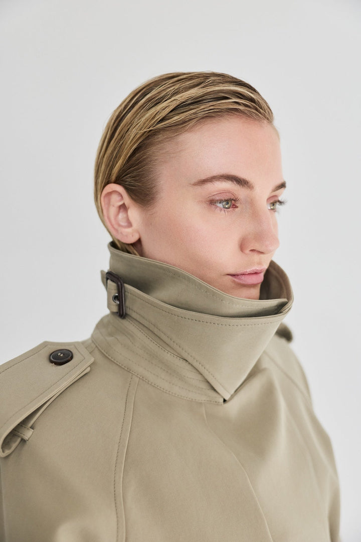 Majorstuen Trench Short Khaki