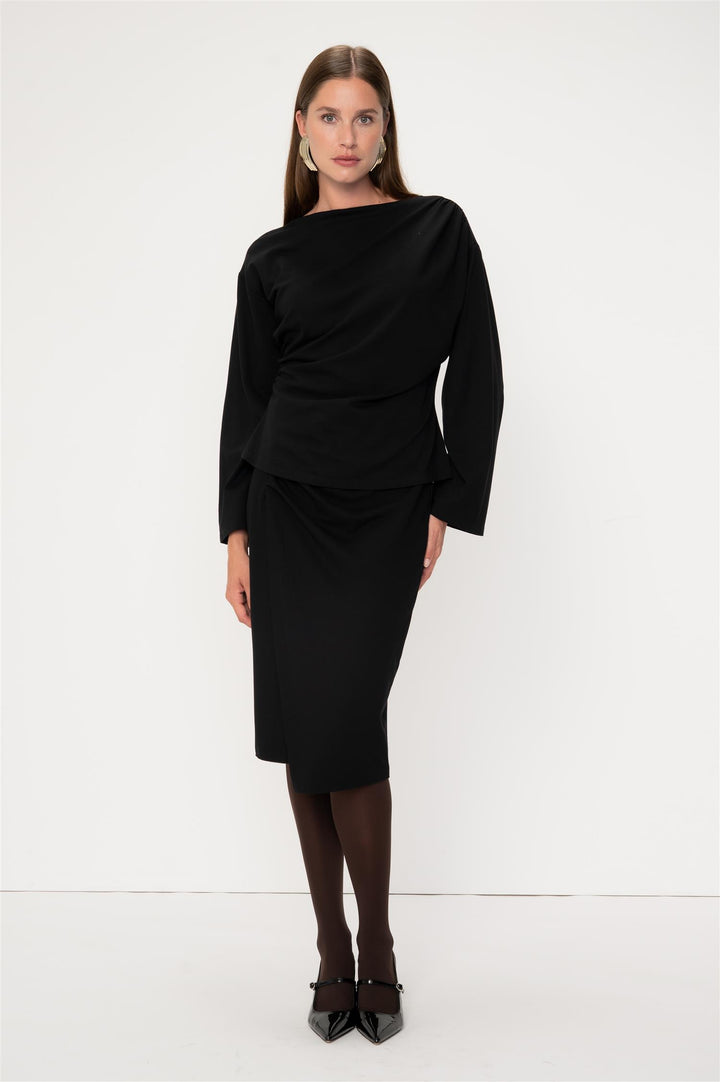 Merak Top Black