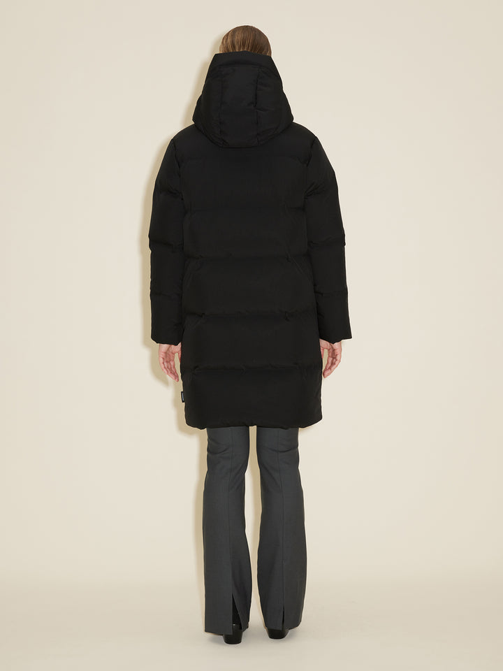 Loen Down Coat Black