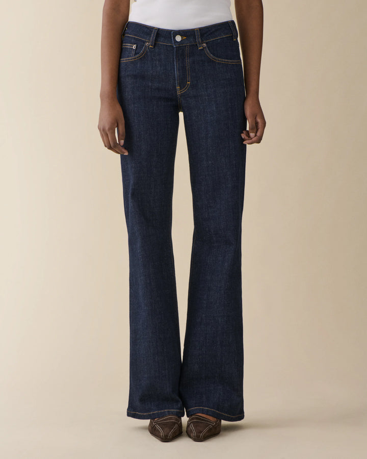 San Babila Blue Rinse