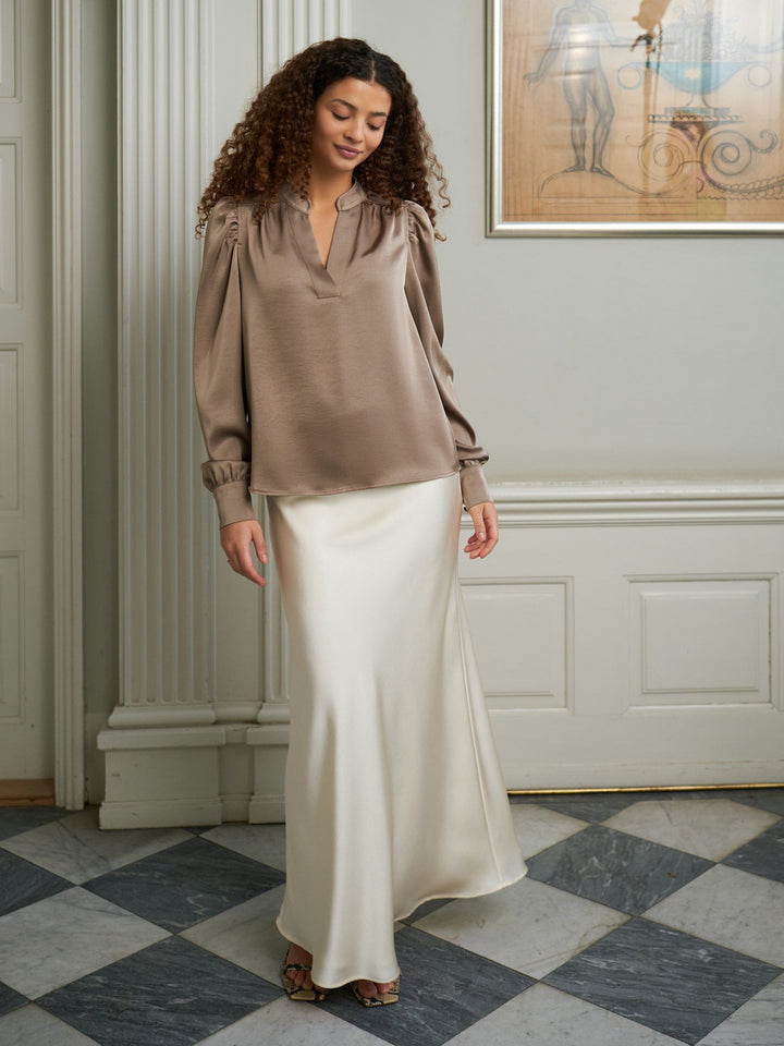 Rosslyn Heavy Sateen Blouse Dark Taupe