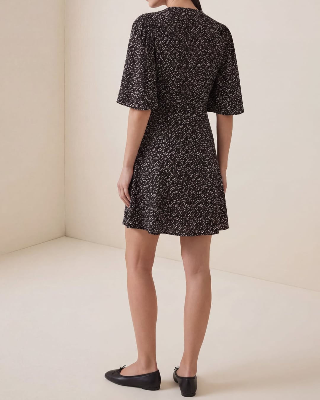 Spring V-Neck Dress Black Dots