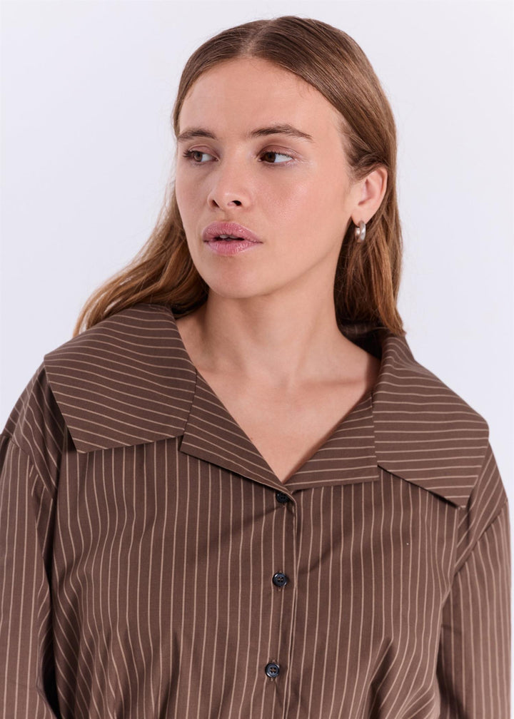 Augusta Wide Collar Shirt Dark Brown With Stripes