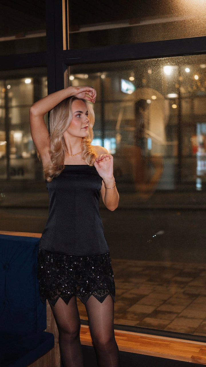 Vesta Top Black