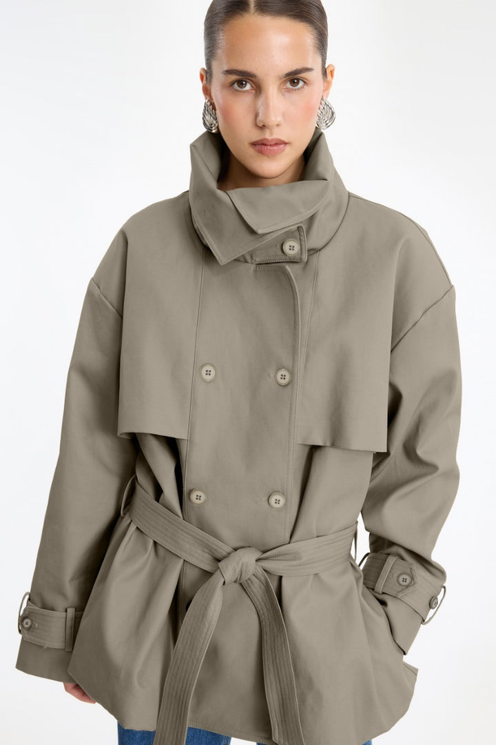 Short Trench Coat Aluminum