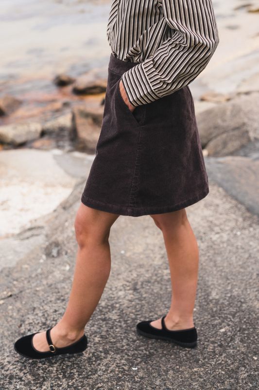Ella HW Skirt Black Coffee