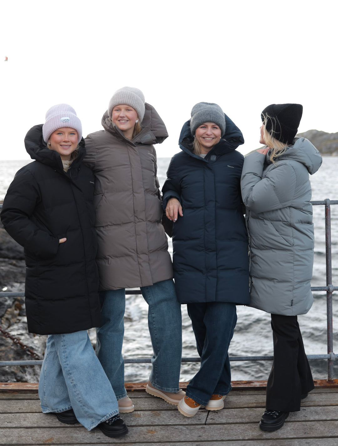 Loen Down Coat Black