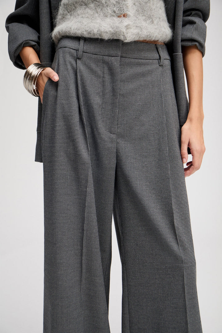Lupon Pants Charcoal