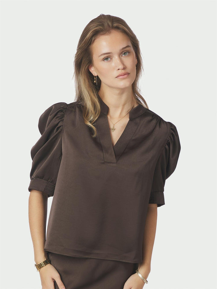 Roella Heavy Sateen Blouse Dark Brown