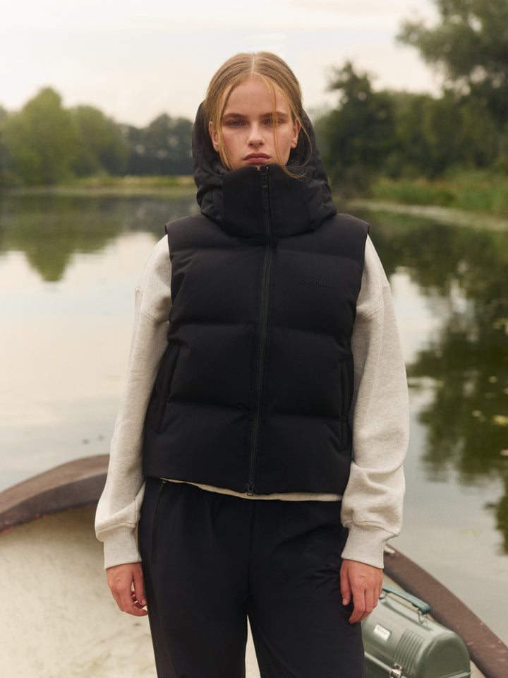Aurora Puﬀer Vest Mineral Black