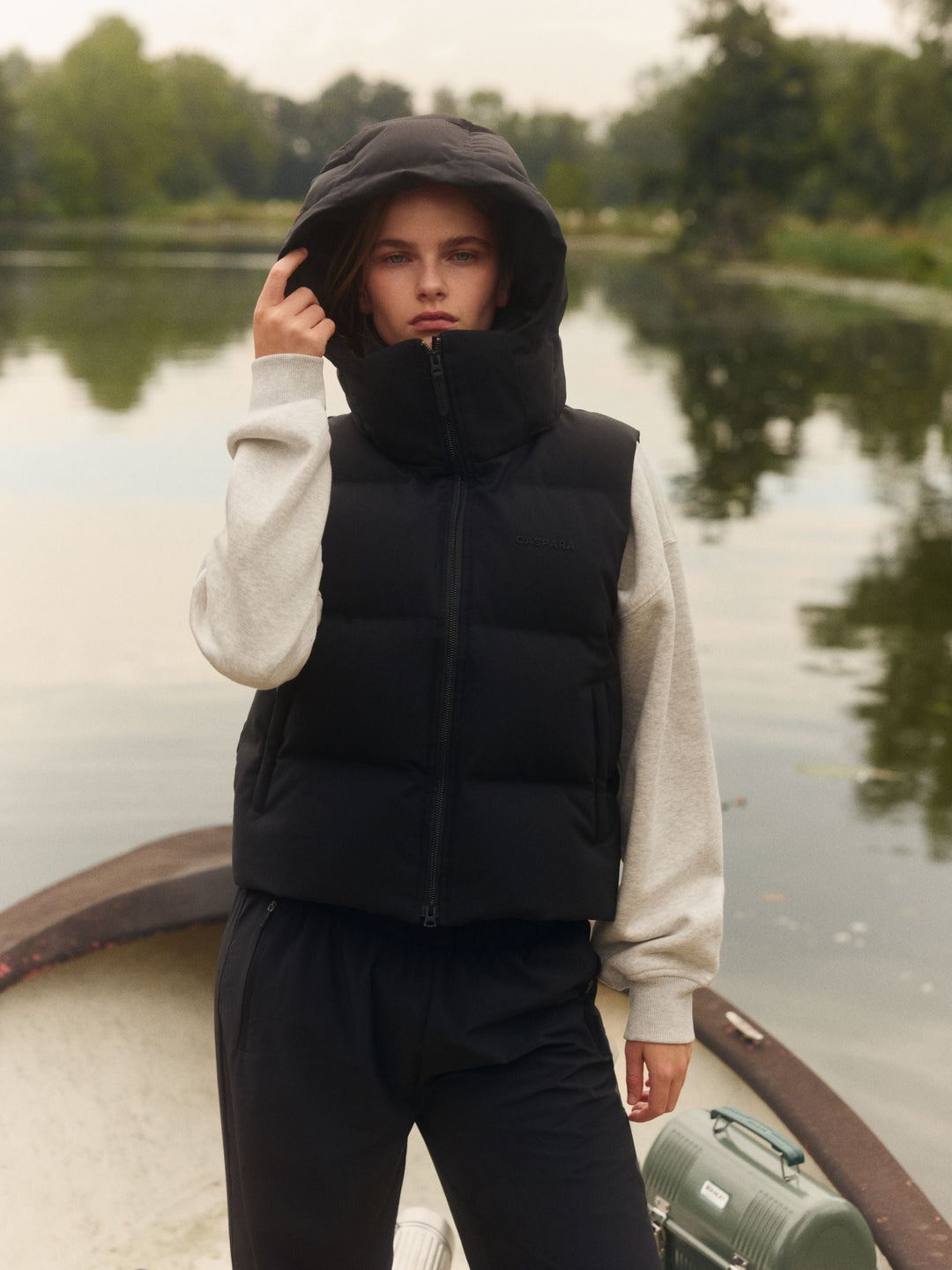Aurora Puﬀer Vest Mineral Black