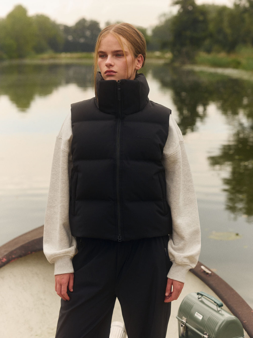 Aurora Puﬀer Vest Mineral Black