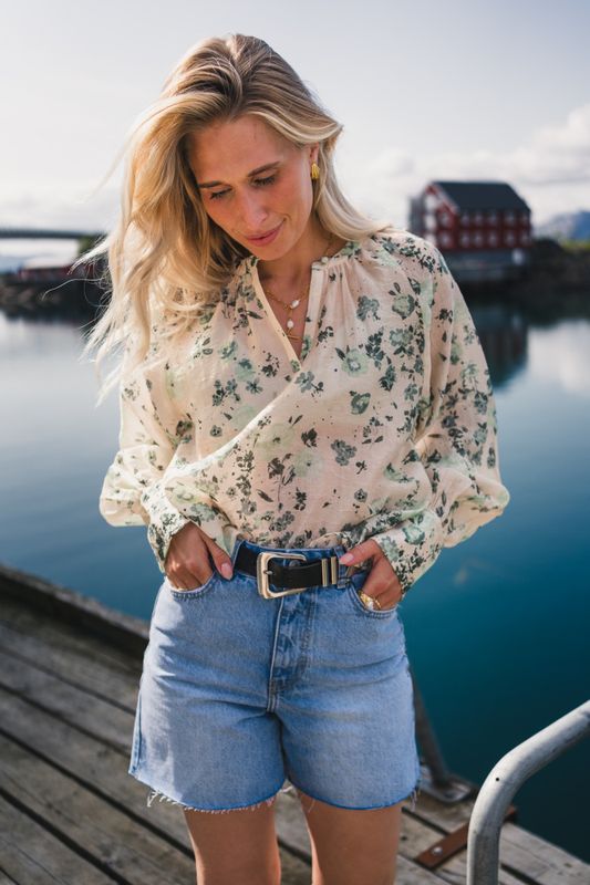 Anna Top AOP Green Tint Flower
