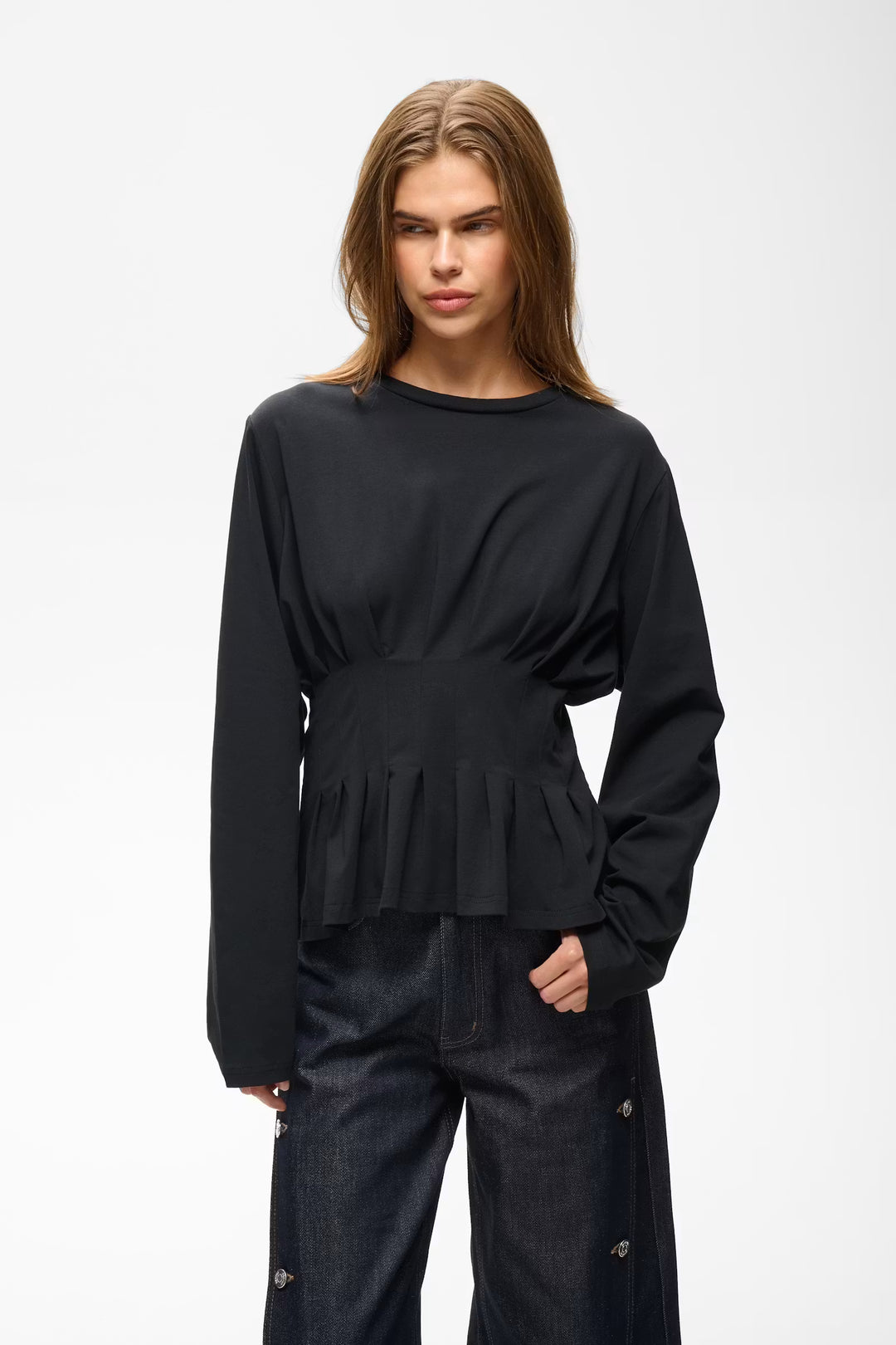 Inez LS Tee Black