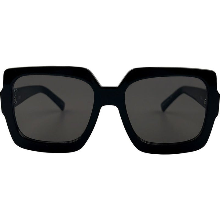Luna Black