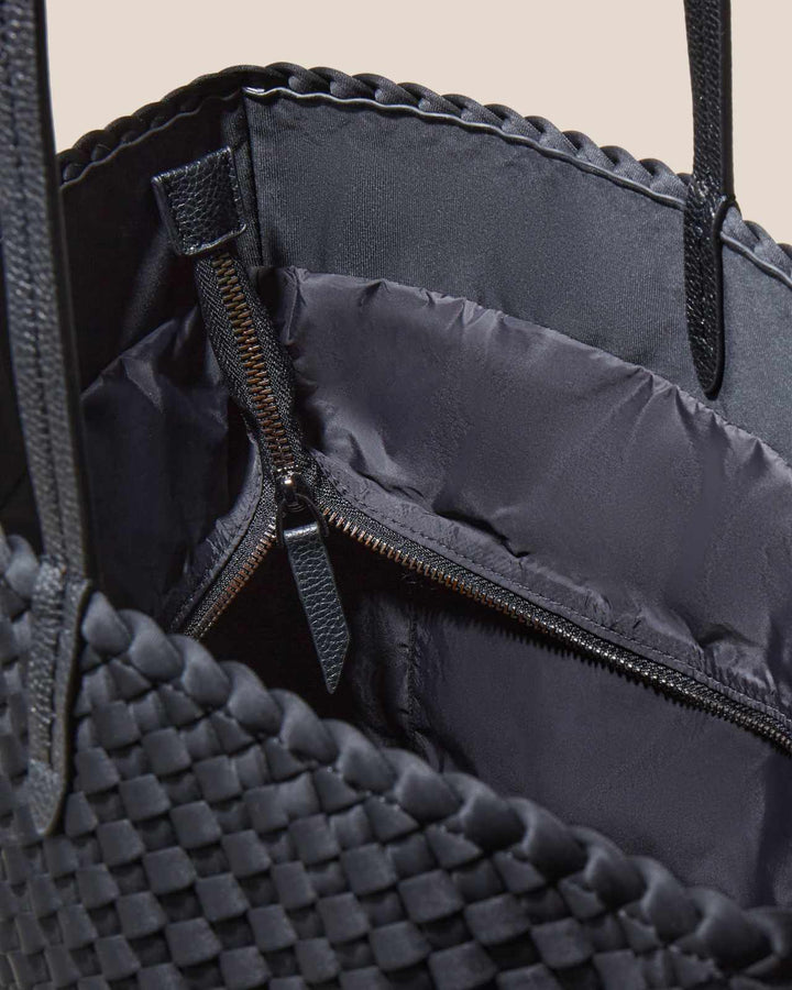 Jet Setter Small Tote Onyx