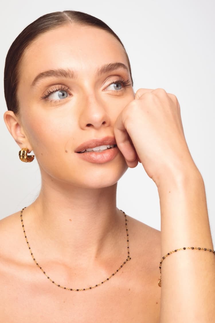 The Black Bead Bracelet Gold