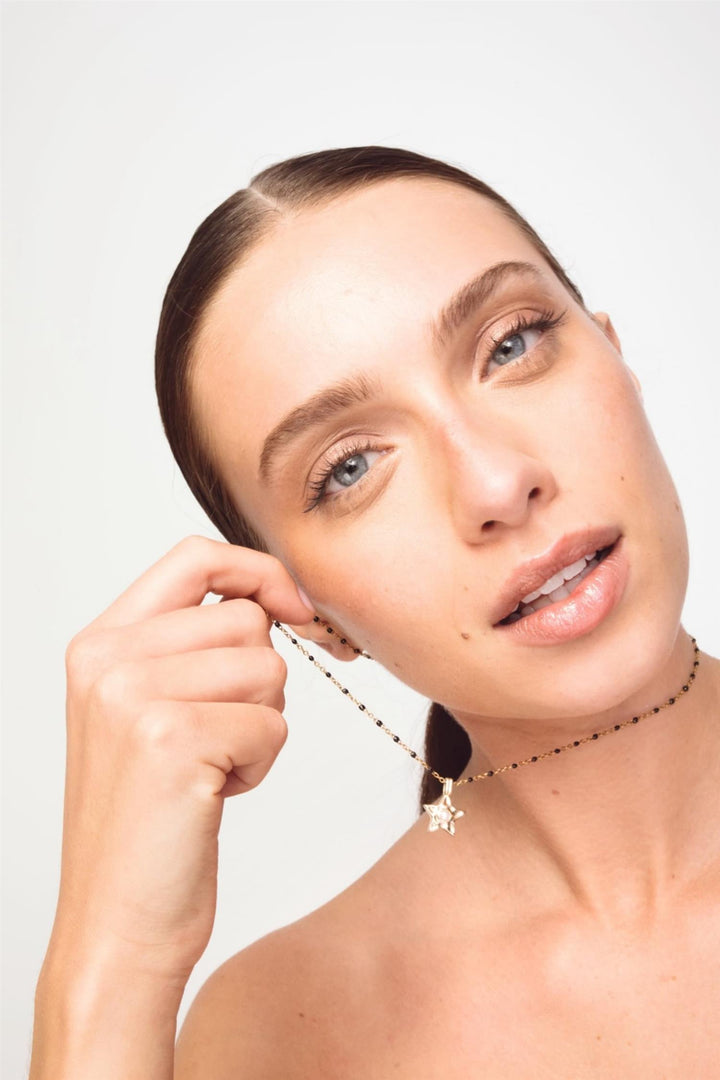 The Black Bead Necklace Gold