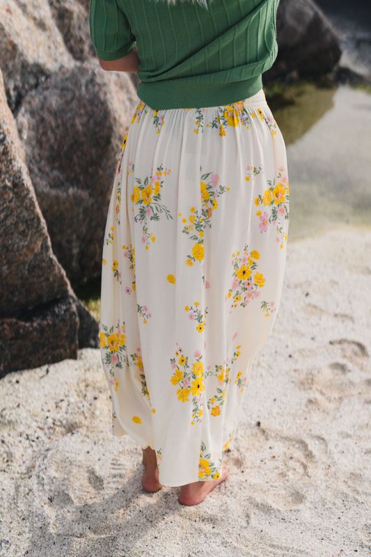 Irene HW Skirt AOP Mimosa Flower
