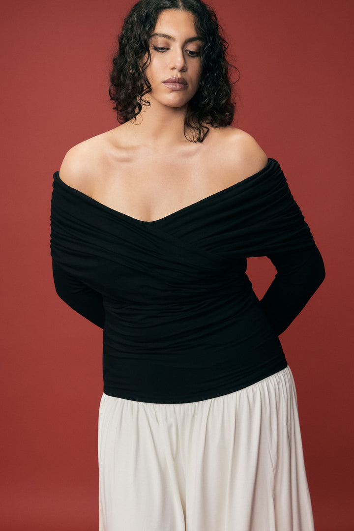 Plum Top Black