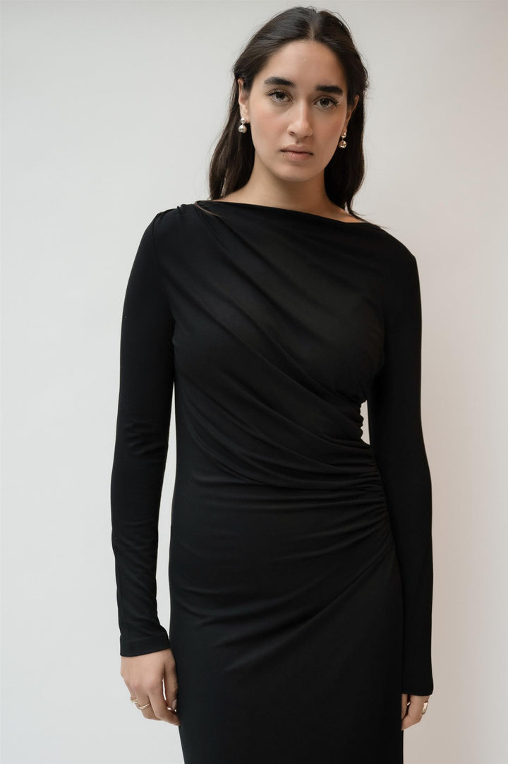 Nashira Dress Black