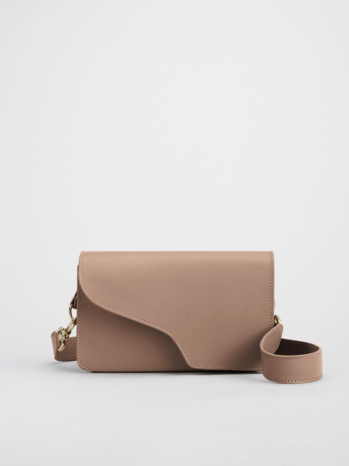 Assisi Hazelnut Vacchetta Shoulder Bag