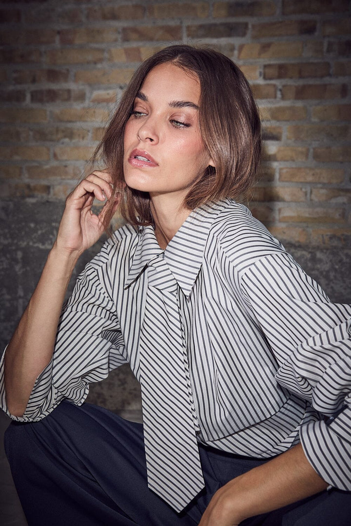 Gemma Tie Stripe Shirt Beige