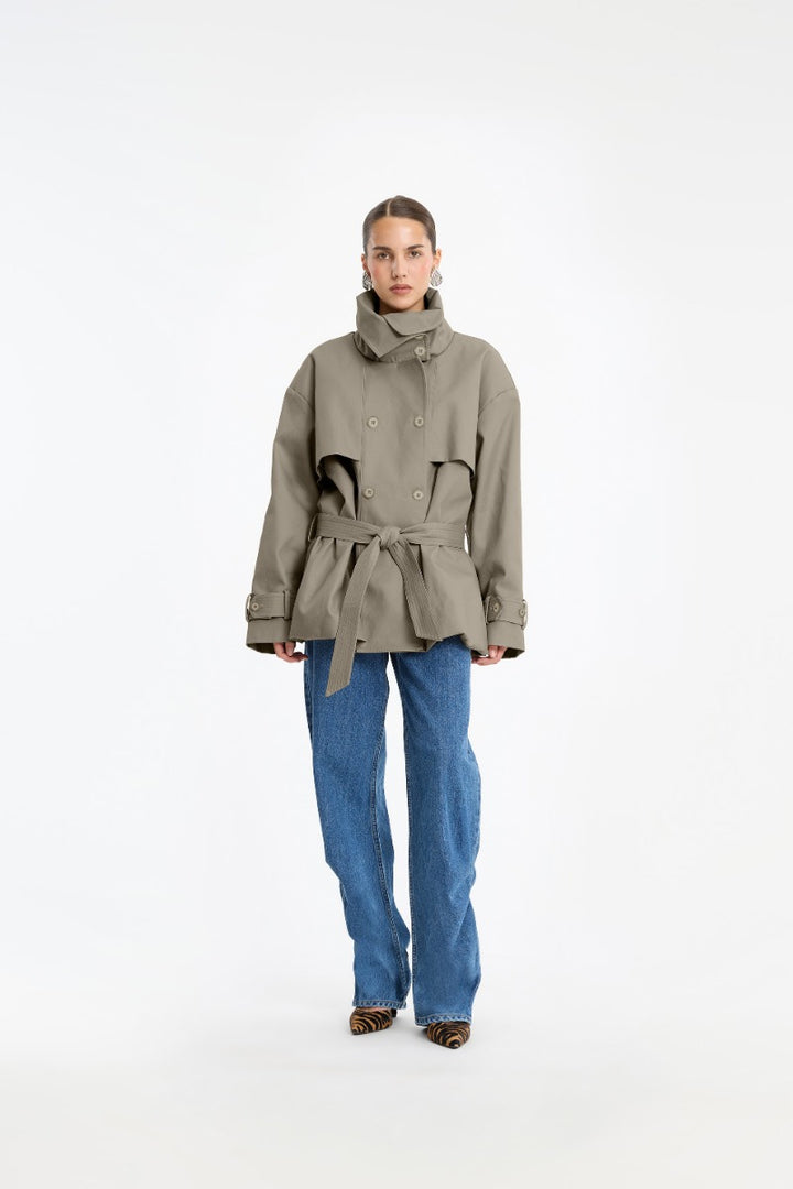 Short Trench Coat Aluminum