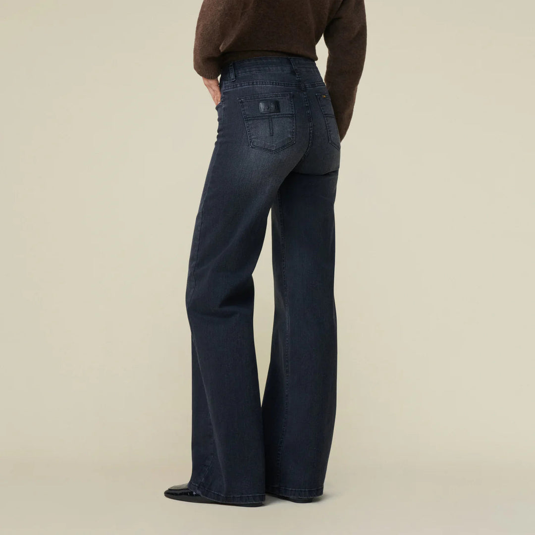 Palazzo Enzyme Black