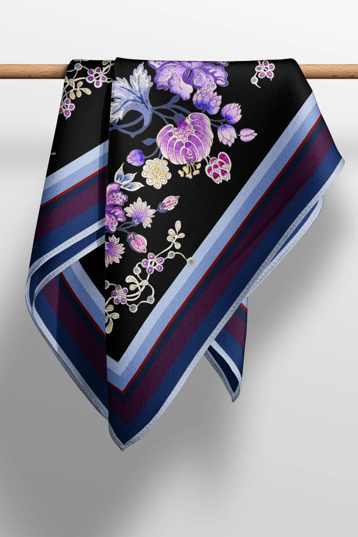 Betty Violet Flower Black/Blue/Purple