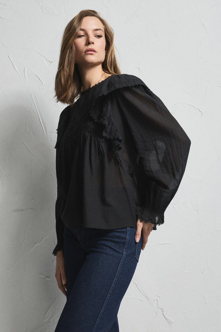 Victoria Blouse Black