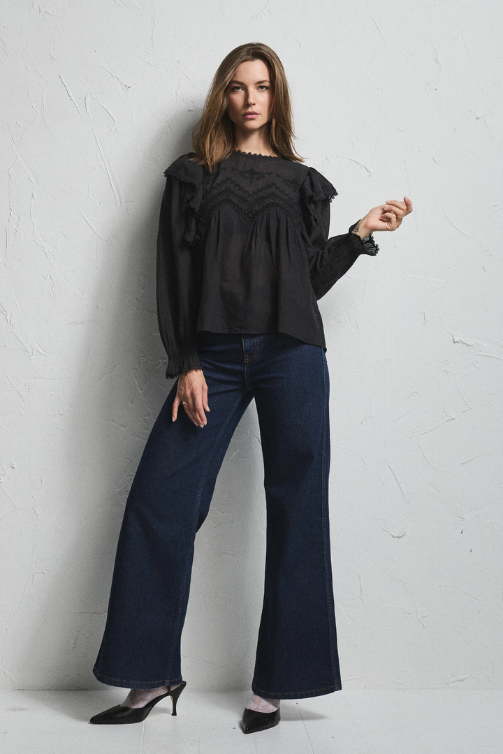 Victoria Blouse Black