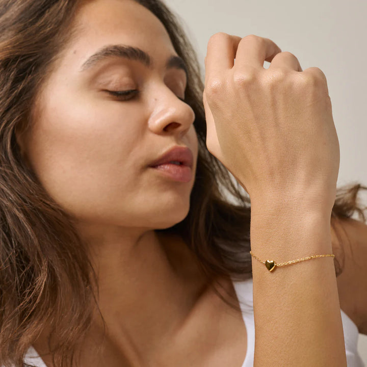 Amore Bracelet Gold