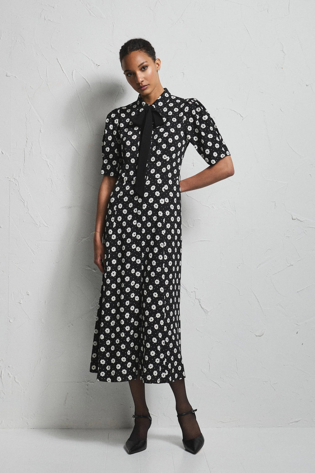 Charlotte Floral Dress Creme Fleur Black