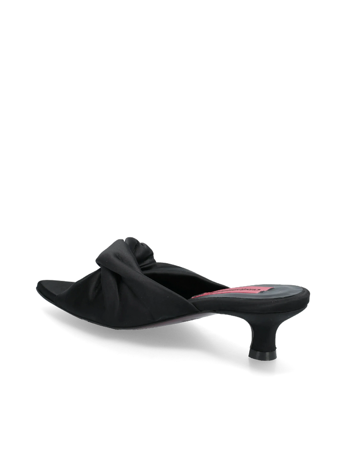 Alia Satin Black