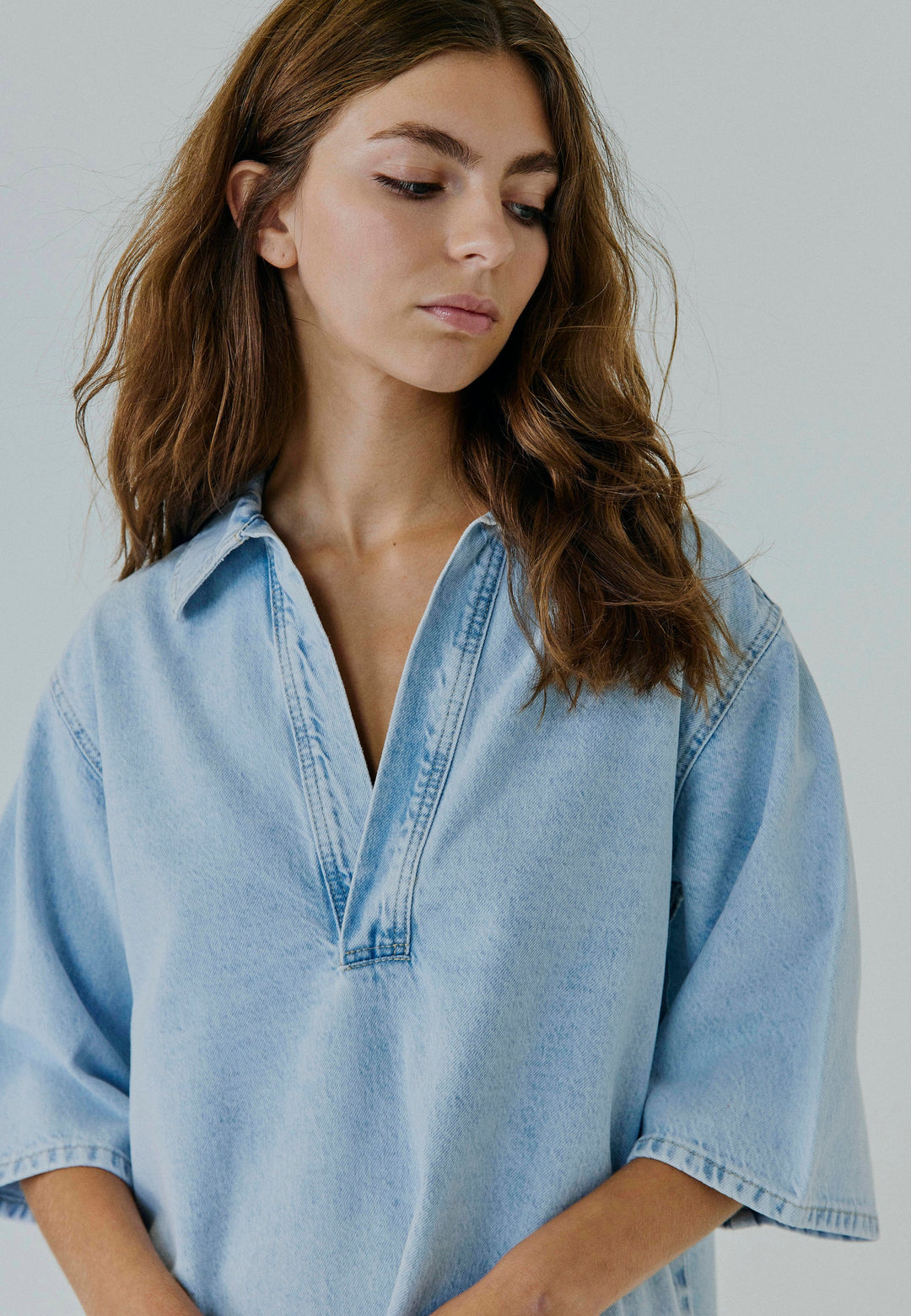 Hannali V-neck Denim Dress Light Blue Wash