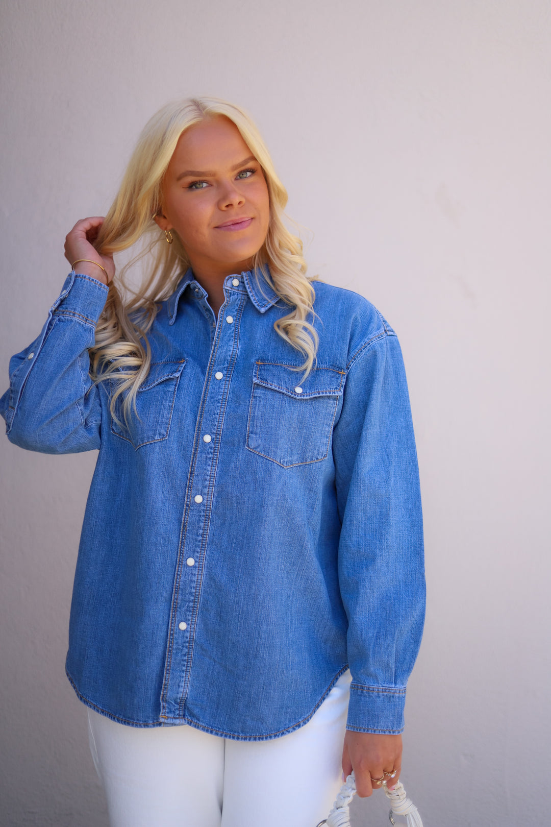Angela Light Blue Vintage