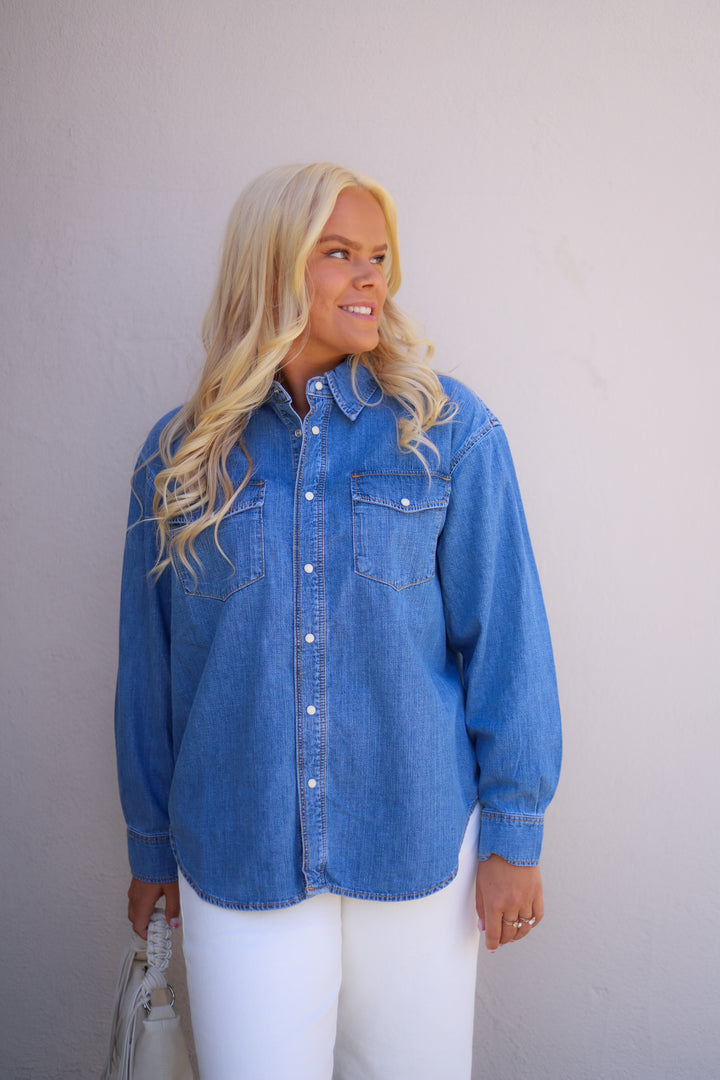 Angela Light Blue Vintage