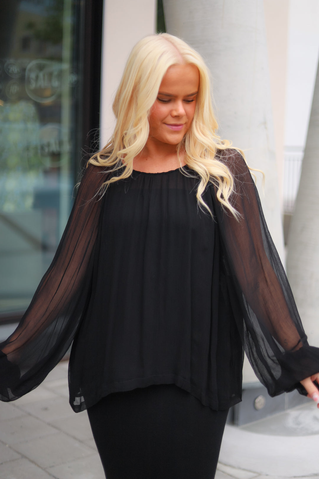 Uma Blouse Black