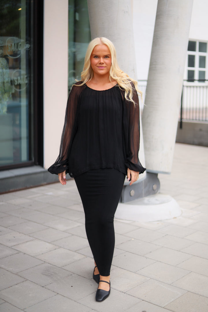 Uma Blouse Black