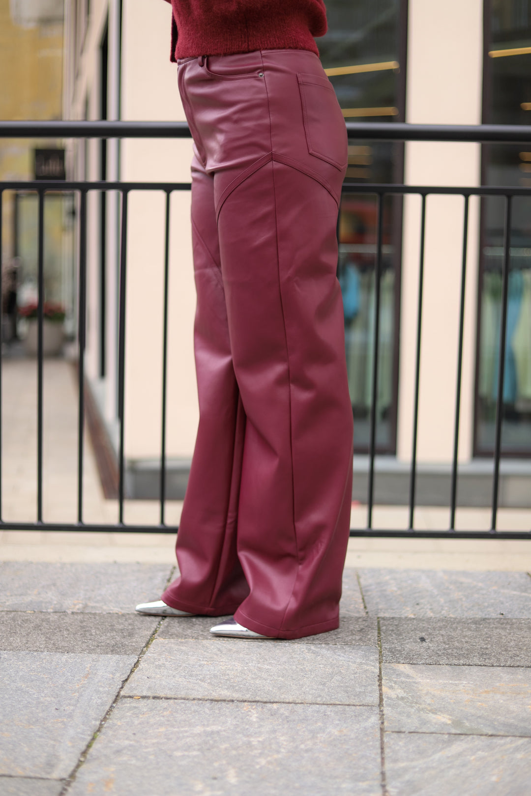 Mid Waisted Piping Pants Zinfandel
