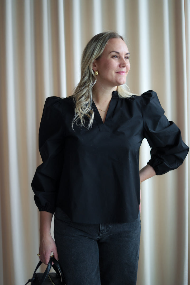 Infinity Blouse Black