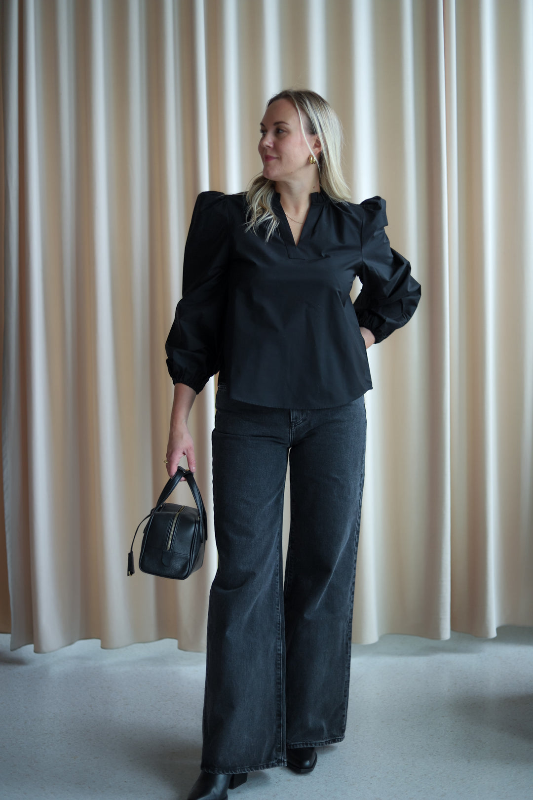 Infinity Blouse Black