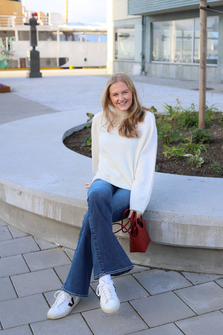 Rico Cashmere Turtleneck Eggshell
