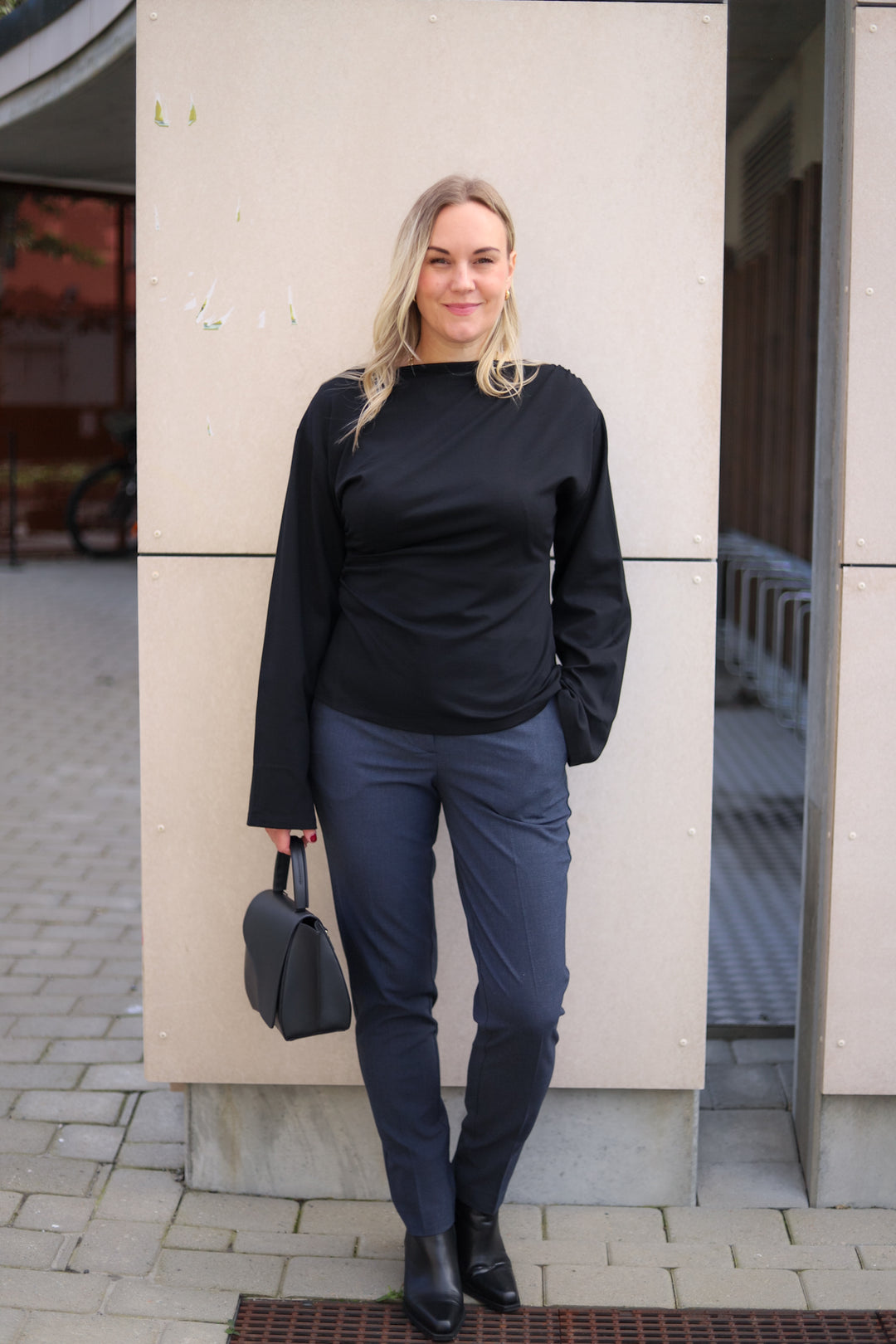 Merak Top Black