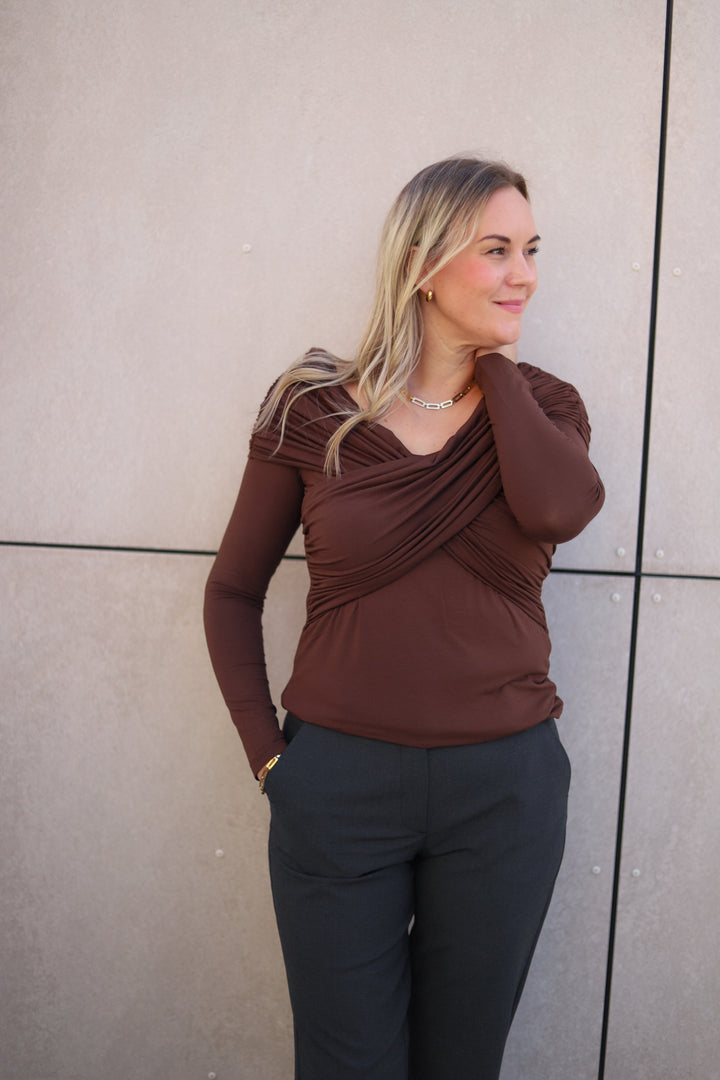Boxus Top Walnut