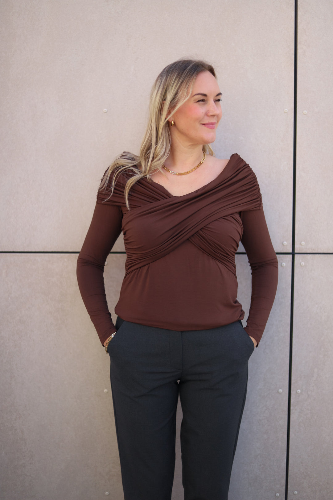Boxus Top Walnut