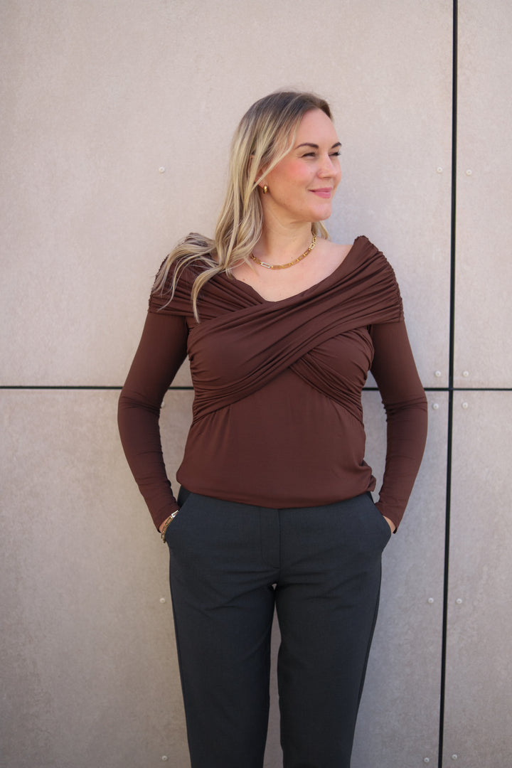 Boxus Top Walnut