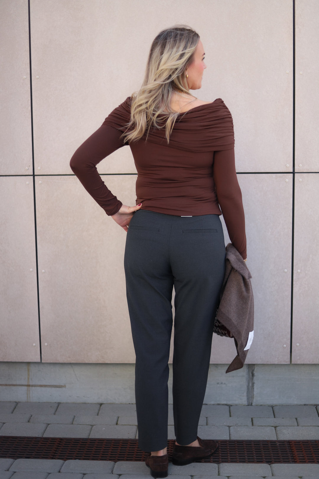 Boxus Top Walnut