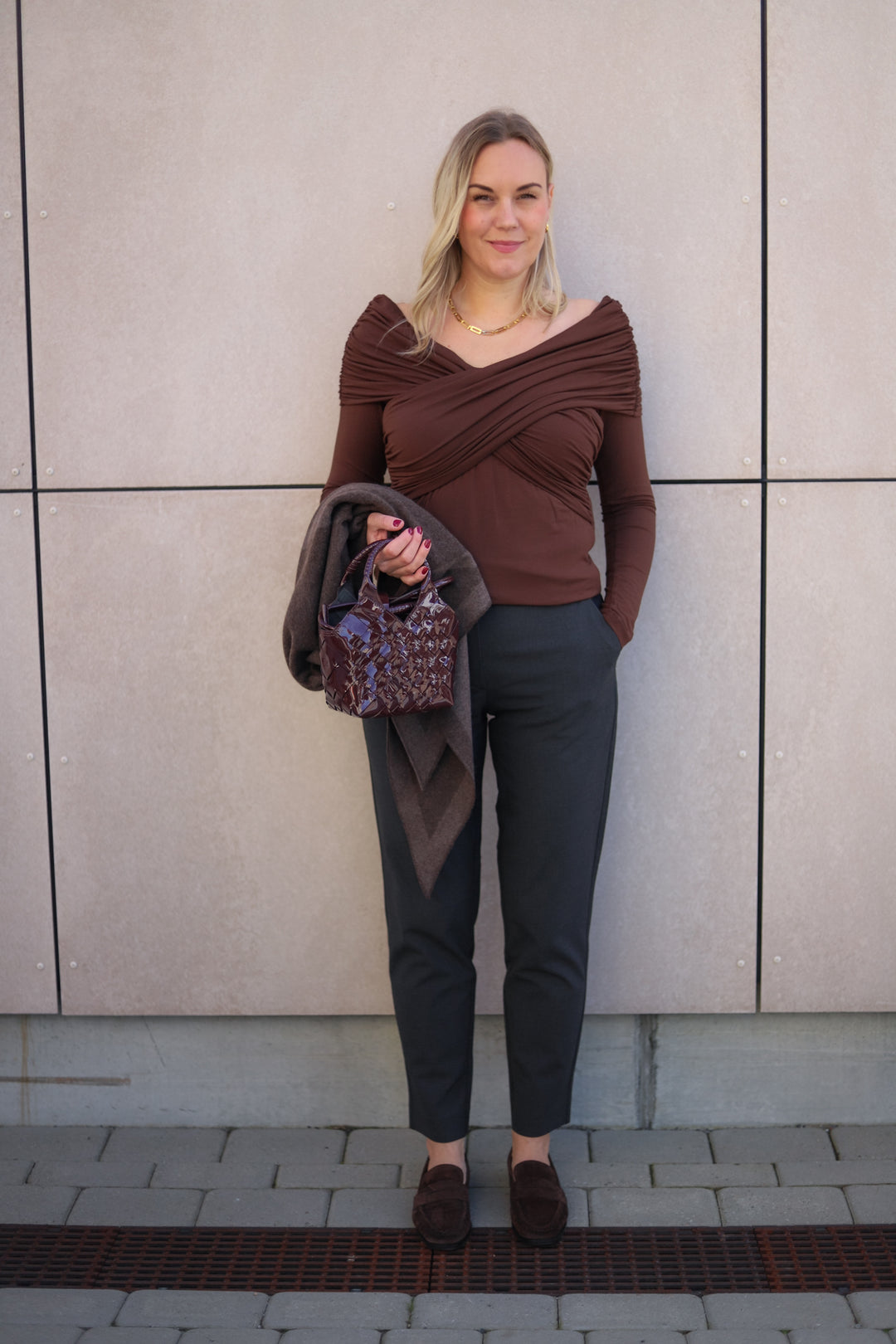 Boxus Top Walnut